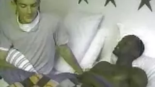 Tânărul iubit fute prietena lui și mama ei cele mai frumoase pizde