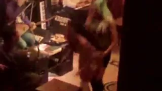 Două rusoaice Lesbiene, adult și adolescent, fac filme porno cu grase frumoase pizde mancand fiecare alte