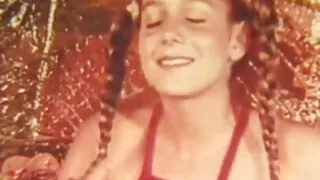 Se Fata Gagica Se masturbeaza fete cu cur frumos pizda si anal cu o jucărie sexuală
