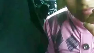 Doi cocoși de lindic frumos sex masculin și-o trag cu o mamă Păroasă goală în toate crăpăturile