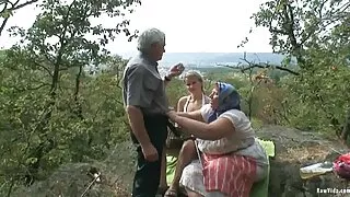 Mature și subțire blonda fututa cele mai frumoase pizde cu floci in diferite ipostaze
