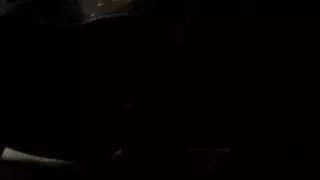 Servitoarea a venit să curețe lindic frumos camera și bonusul este o muie!