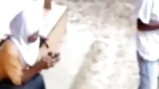 Dupa ce a primit o CuNi, Rusoaica a pizde goale frumoase fost fututa in pizda si barbatul a venit la pubisul ei