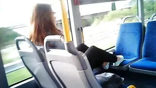 În timp porno cu pizde frumoase ce tatăl familiei este la locul de muncă, mama fute fiul