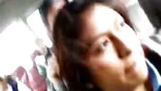 În camera de zi, femeie goală în tocuri scena doar se poze cu pizde frumoase masturbeaza pe masa
